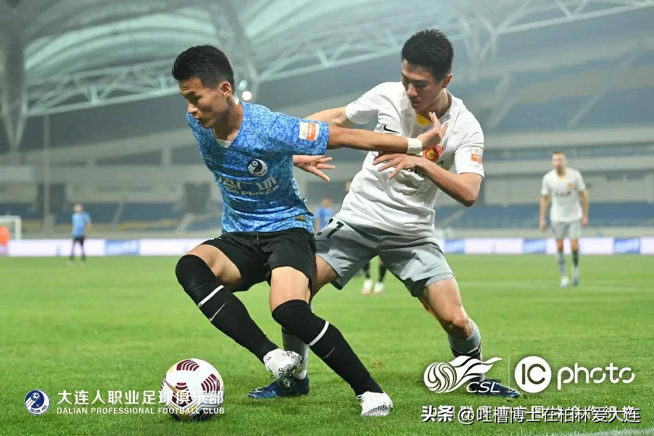 国际足坛焦点：顶级联赛球队备战紧锣密鼓的简单介绍